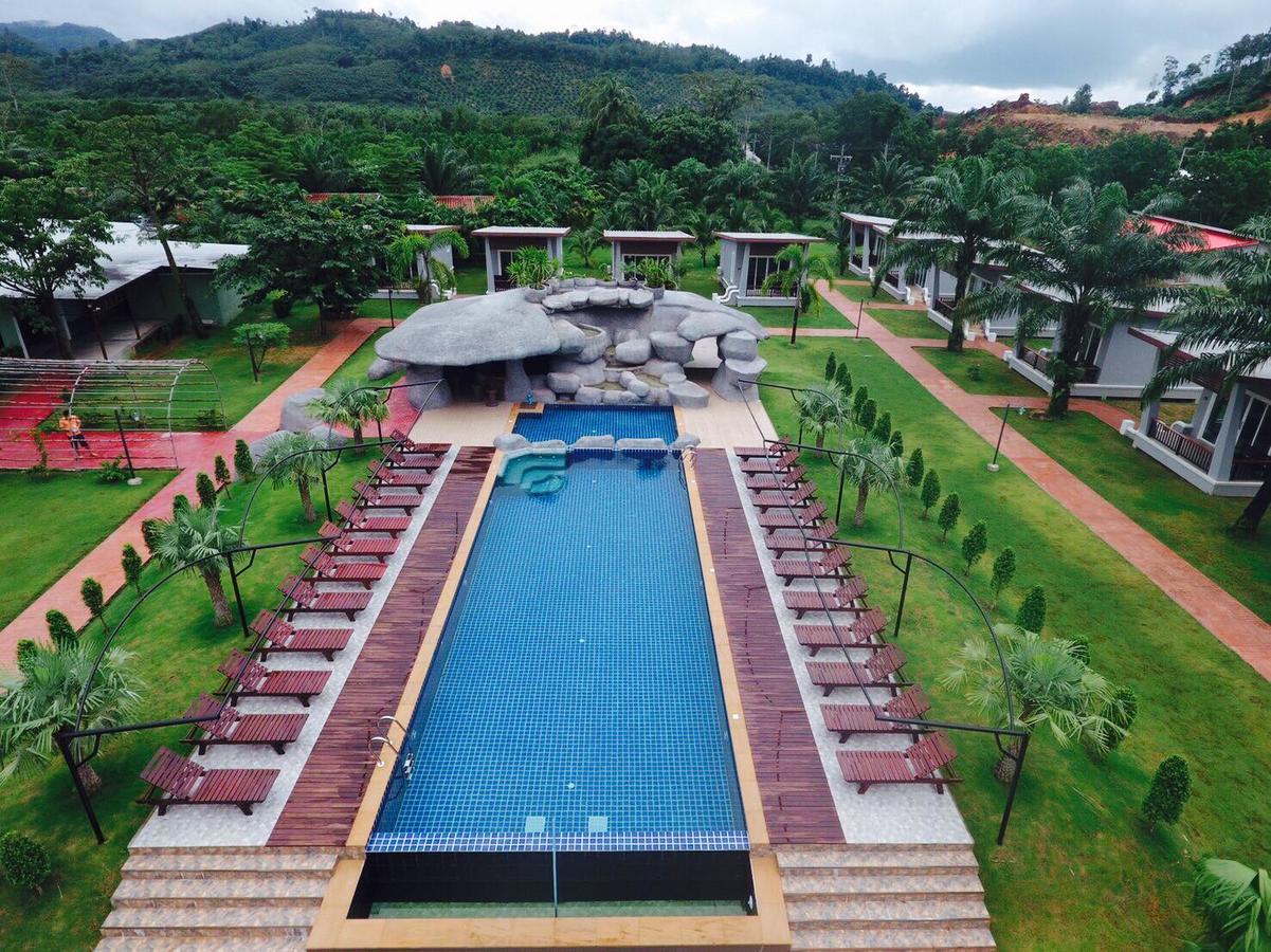 Khaolak Mountain View Hotel Khaulak Kültér fotó