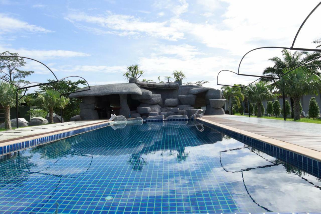 Khaolak Mountain View Hotel Khaulak Kültér fotó