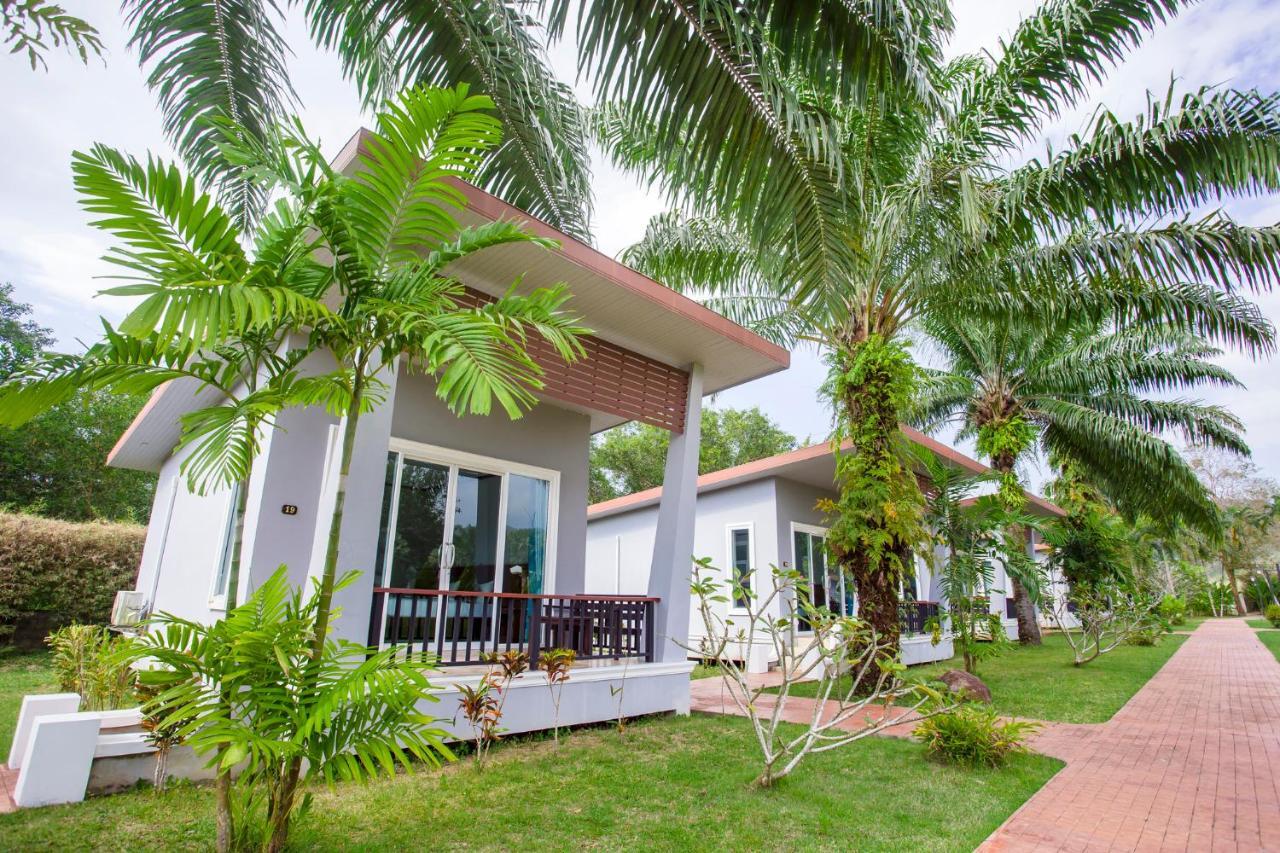 Khaolak Mountain View Hotel Khaulak Kültér fotó